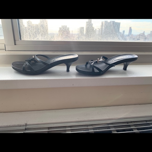 Prada black low heel strappy sandal, 6.5 (36.5) - Picture 4 of 4